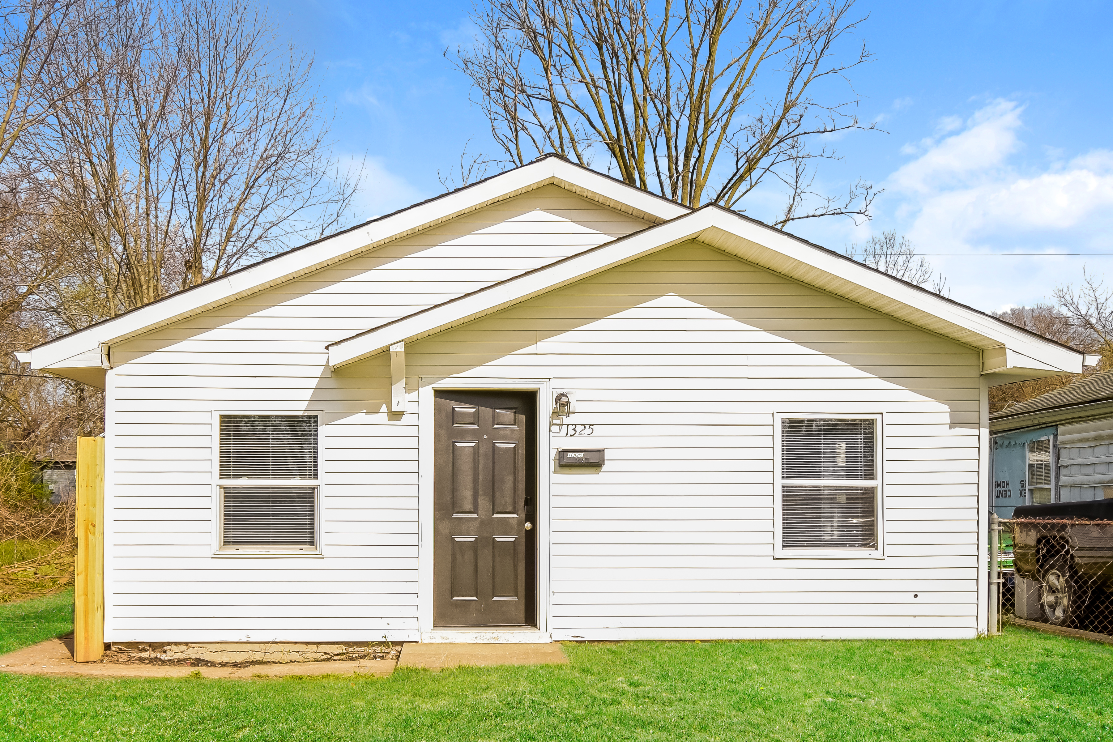 1325 S Ewing St Indianapolis, IN 46203